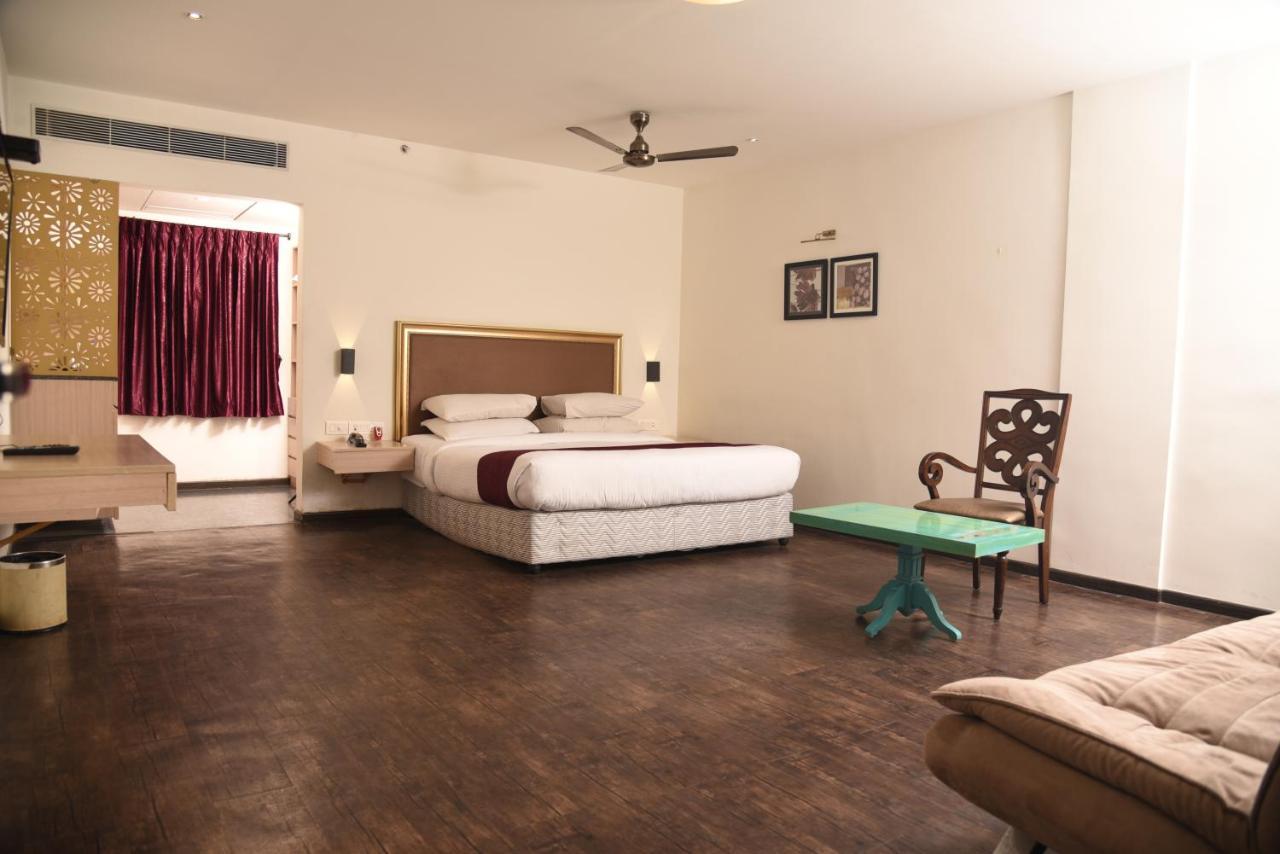 Hotel Sabareesh Park Madurai Exteriör bild