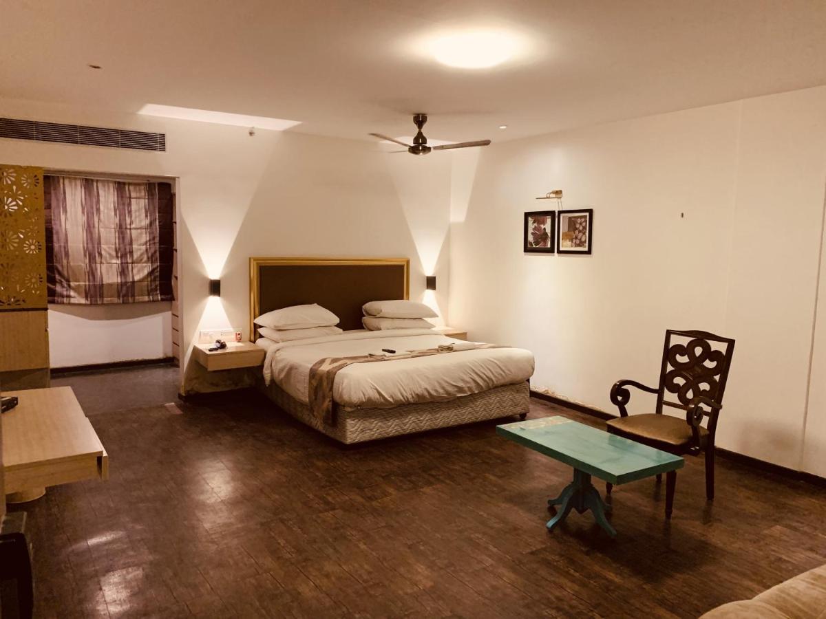 Hotel Sabareesh Park Madurai Exteriör bild