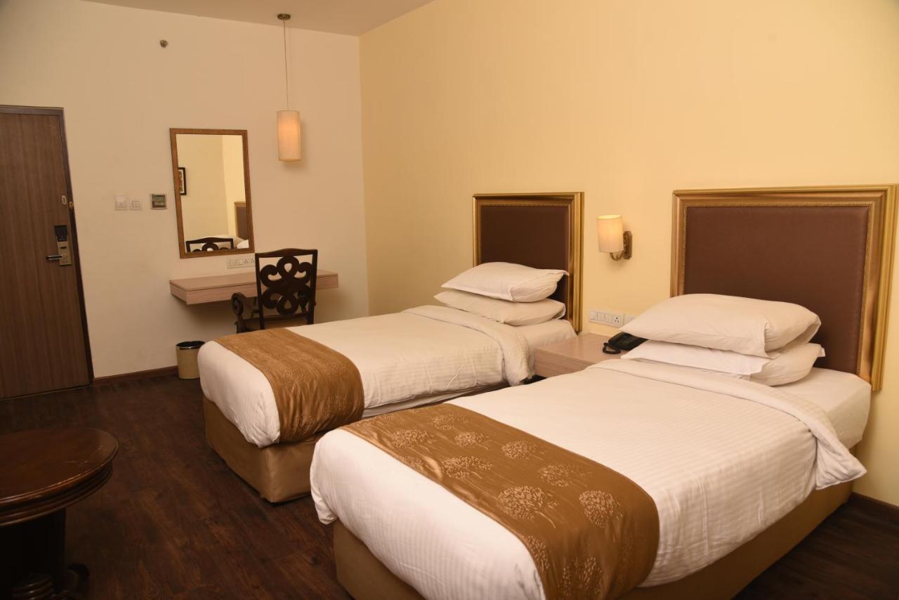 Hotel Sabareesh Park Madurai Exteriör bild